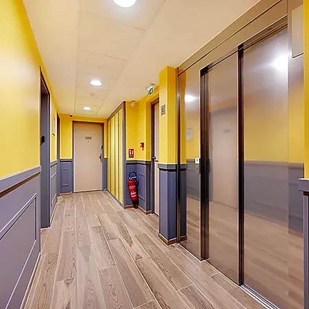 Elegant With Rooftop - 2p - Vanves Szálloda 3*