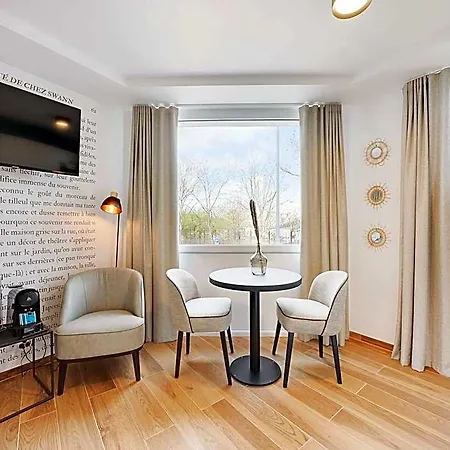 Elegant With Rooftop - 2p - Vanves 3* Párizs